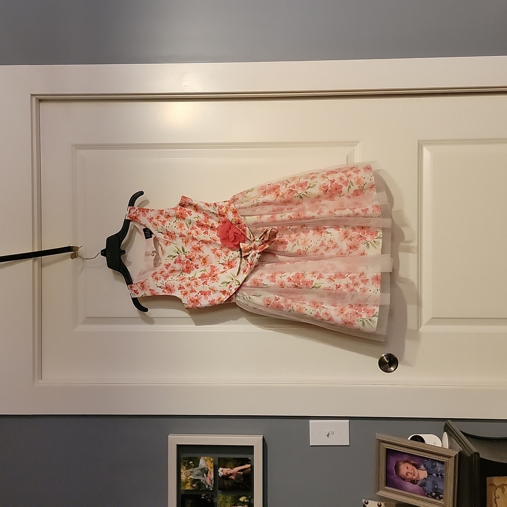 Cute flowery dress